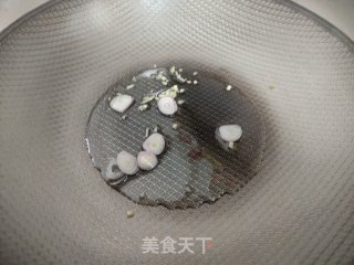 西兰花炒红肠的做法步骤：5