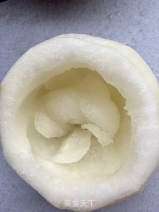 新鲜枸杞冰糖炖雪花梨的做法步骤：5