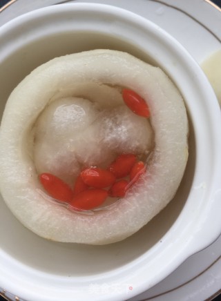 新鲜枸杞冰糖炖雪花梨的做法步骤：10