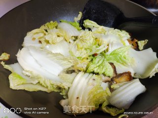 五花肉炒白菜的做法步骤：5