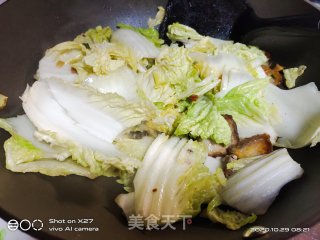 五花肉炒白菜的做法步骤：6