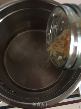 鸡蛋枸杞酒酿的做法步骤：2