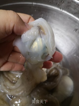 尖椒炒八带的做法步骤：3