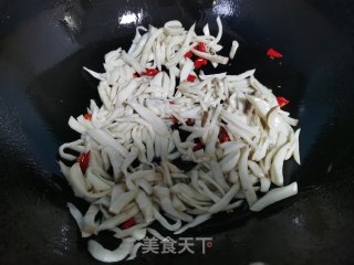 杏鲍菇炒百味鸡的做法步骤：5