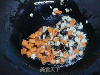 炒青豆的做法步骤：3