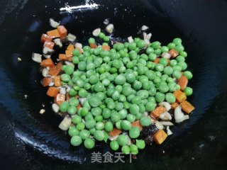炒青豆的做法步骤：4