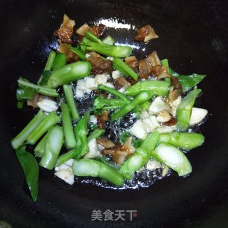油渣炒芥兰的做法步骤：6