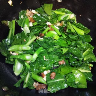 油渣炒芥兰的做法步骤：7