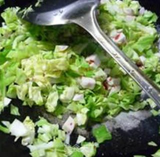 龙虾丸圆白菜炒饭的做法步骤：6