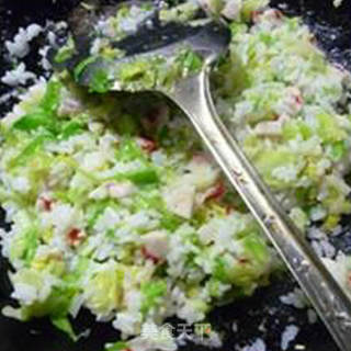 龙虾丸圆白菜炒饭的做法步骤：7