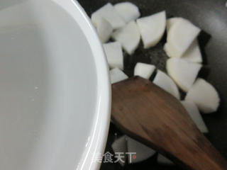 甜不辣炒萝卜的做法步骤：4