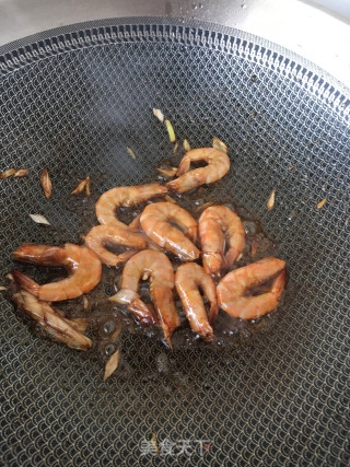 茭白炒明虾的做法步骤：7