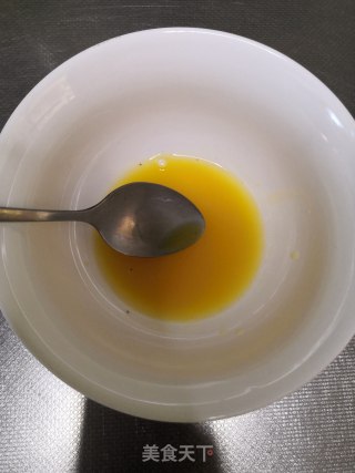 百香果戚风蛋糕的做法步骤：1