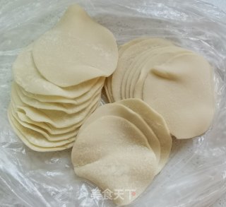 凉拌饺子皮的做法步骤：1