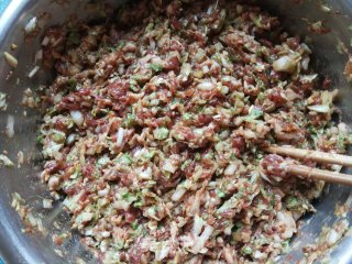 白菜猪肉饺子的做法步骤：9