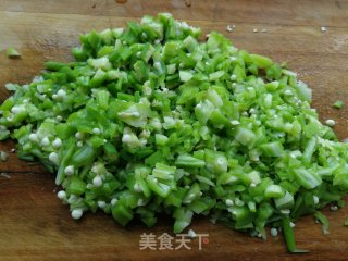 秋葵鸡蛋饺的做法步骤：2