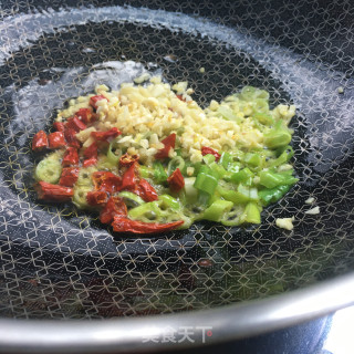爆炒葫芦片的做法步骤：5