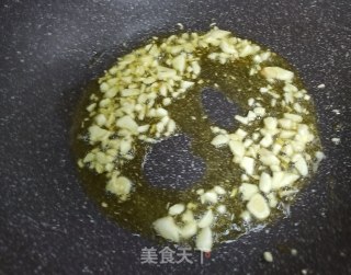 胡萝卜紫甘蓝炒土豆丝的做法步骤：3