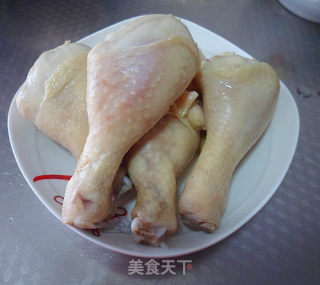 香菇炖鸡面的做法步骤：1