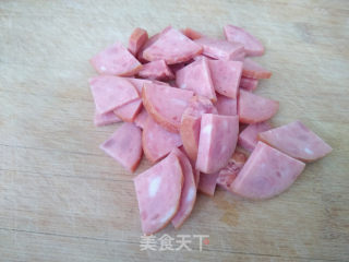 火腿炒白萝卜的做法步骤：1
