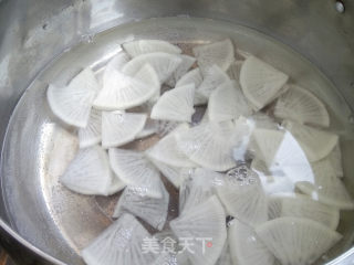 火腿炒白萝卜的做法步骤：3