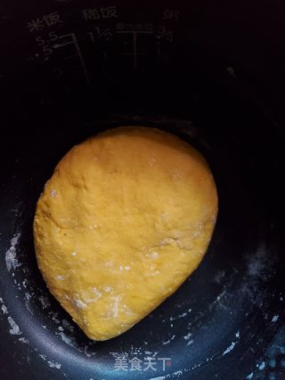南瓜黑芝麻千层的做法步骤：3