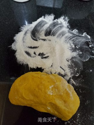 南瓜黑芝麻千层的做法步骤：4
