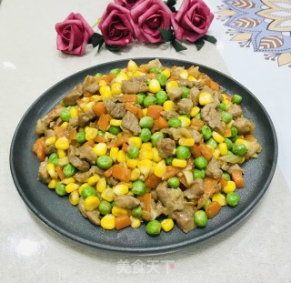 豌豆玉米胡萝卜炒肉的做法步骤：11