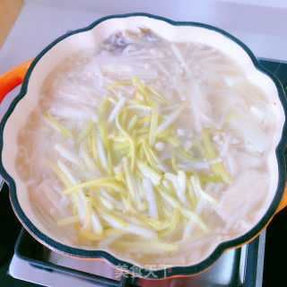 金针白玉浓汤的做法步骤：10