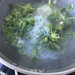 荠菜粉丝羊蝎子汤的做法步骤：11