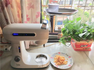 山药鸡肉丸子的做法步骤：6