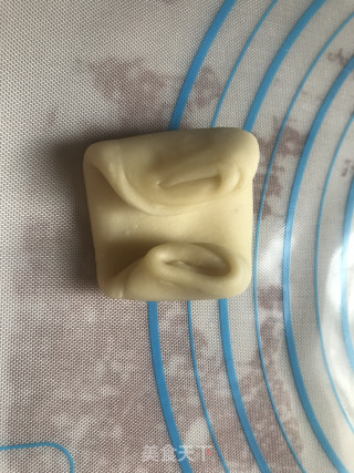 蛋黄豆沙酥的做法步骤：16
