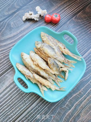 酥炸小河鱼的做法步骤：7