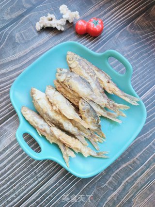 酥炸小河鱼的做法步骤：8