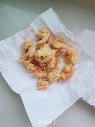 炸虾仁的做法步骤：11