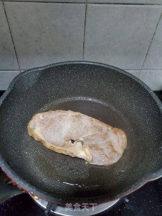 番茄烧牛排的做法步骤：4