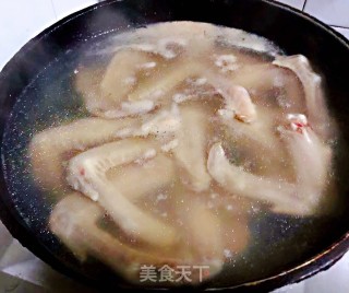 红烧鸭翅的做法步骤：2