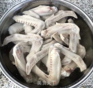 红烧鸭翅的做法步骤：3