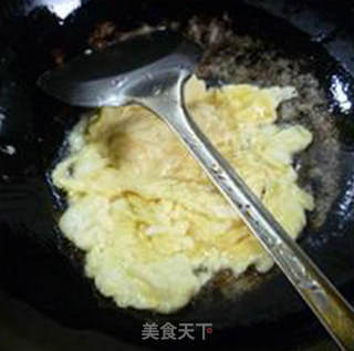 芽菜鸡蛋炒饭的做法步骤：5