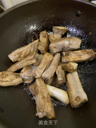 土豆烧排骨的做法步骤：5