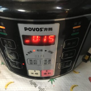 玉米虫草花煲排骨的做法步骤：6