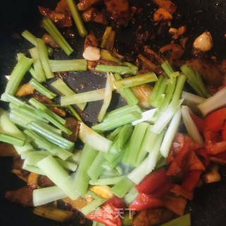 干锅土豆片的做法步骤：5