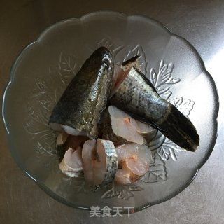 黑鱼汤的做法步骤：1