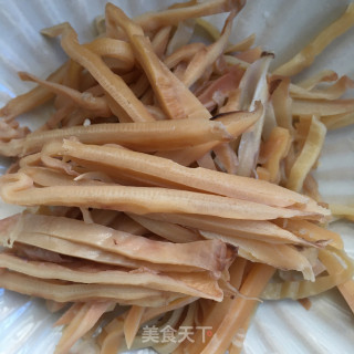 韭菜鱿鱼炒蛋的做法步骤：4