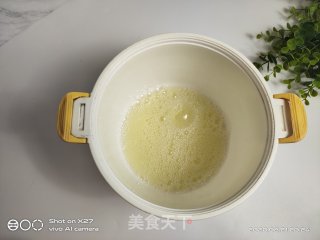 蝶豆花蛋糕卷的做法步骤：4