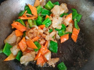 小炒五花肉的做法步骤：12