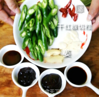 杭椒回锅肉的做法步骤：1
