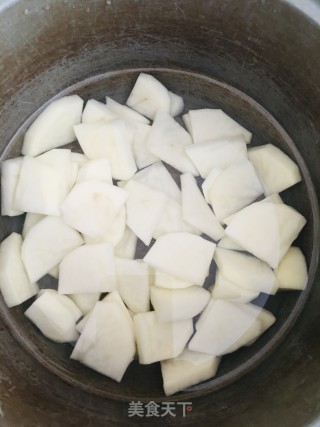 圆葱炒土豆片的做法步骤：1