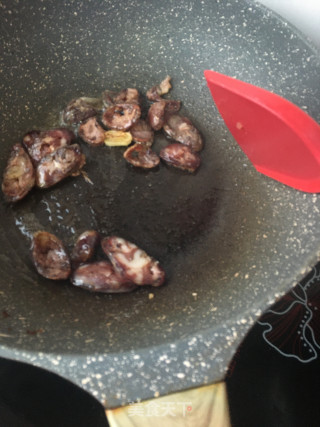 腊肠炒菜花的做法步骤：8