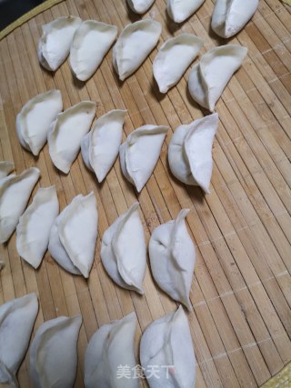 牛肉大葱灌汤水饺的做法步骤：15
